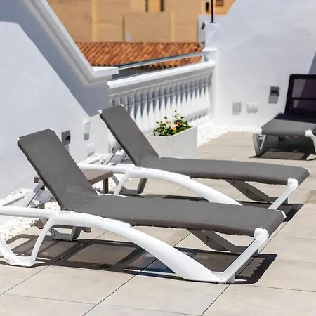 Toboso Plaza Aparthotel 5*